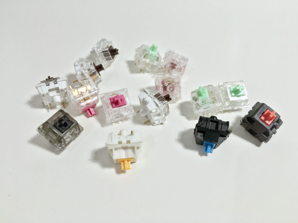 ein haufen bunter switches